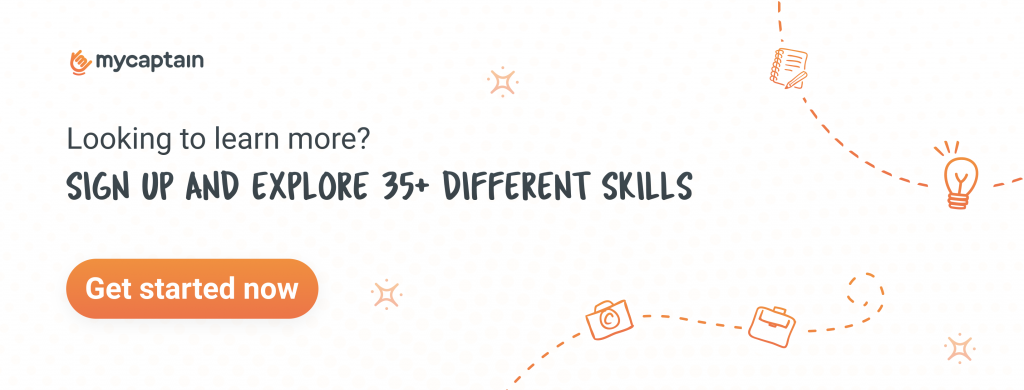 Button to explore courses.